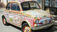 Inlaturare autocolant de pe masina